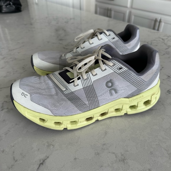 On cloudgo shoes - Picture 2 of 8